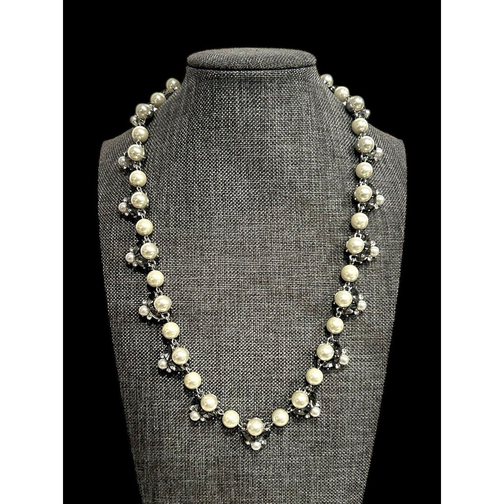 Vtg Faux Pearl and Rhinestones Bee Gold Statement Cluster Necklace Charter Club